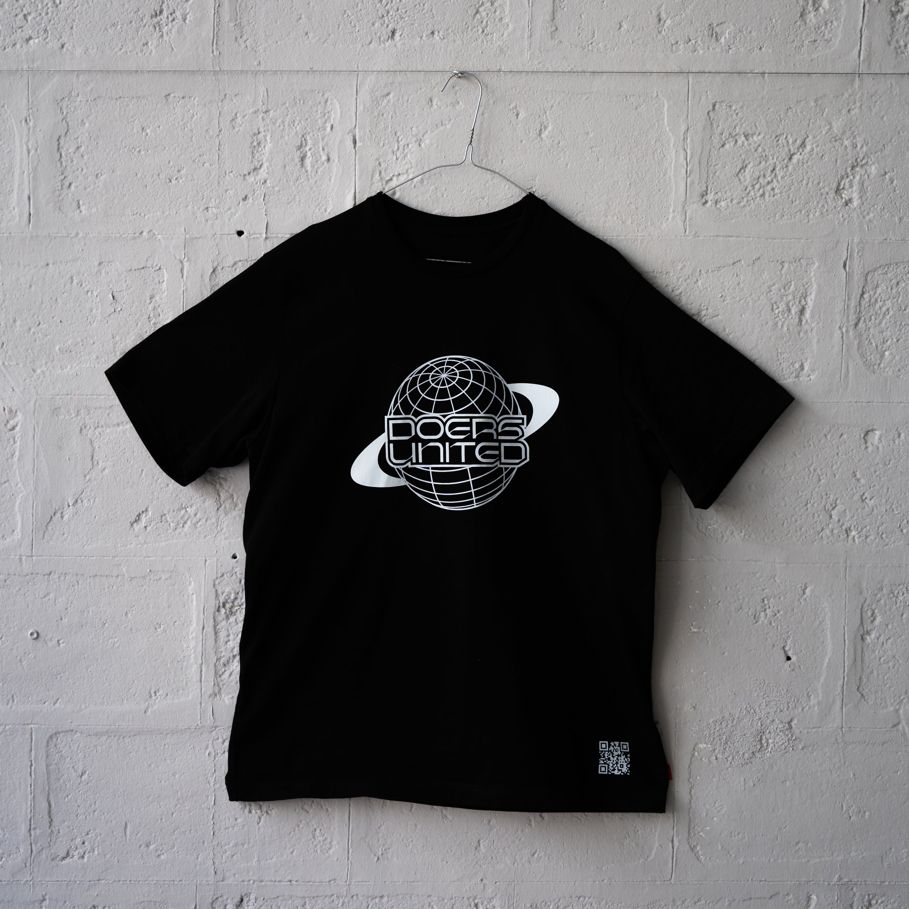 Globe Doers United Black Unisex T-Shirt